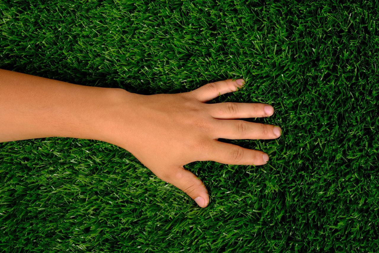 artificial turf hand